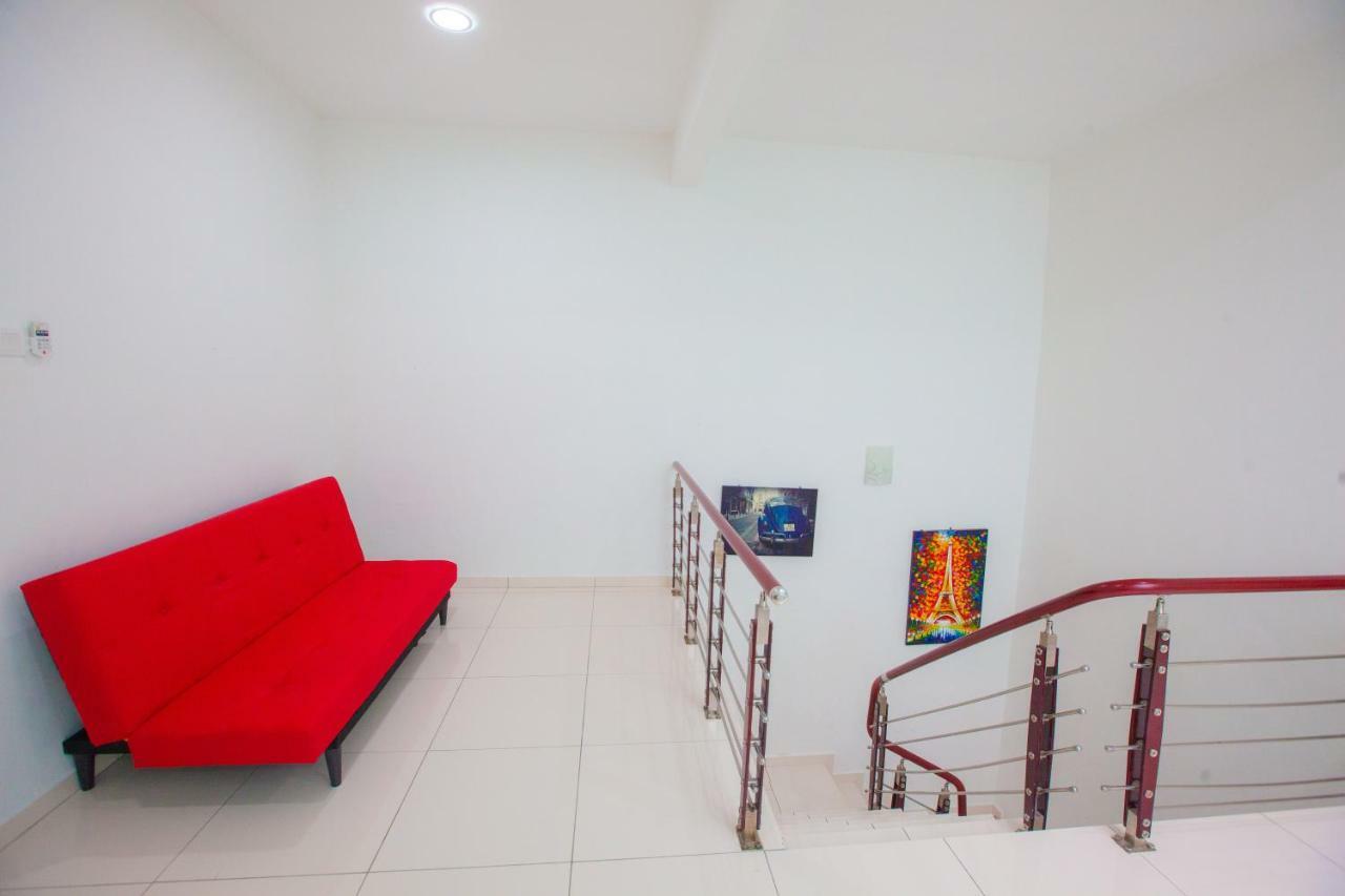 The Only Sea View In Town Villa Kuah Exterior photo